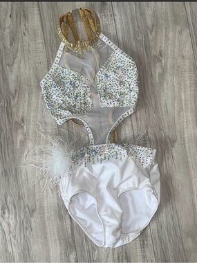 Glamour Costumes White & Gold Rhinestone Feather Dance Costume - Size CXL